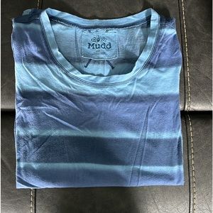 MUDD brand tshirt